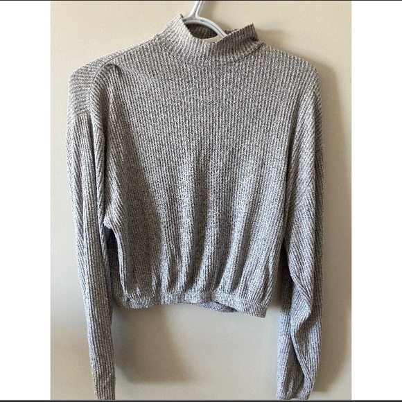 GREY LONG SLEEVE TOP - Picture 3 of 6